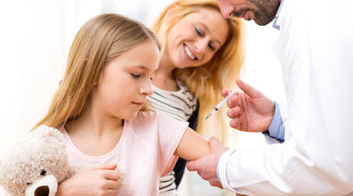 Chcete se očkovat proti klíšťovce? Využijte speciální příspěvek VZP!